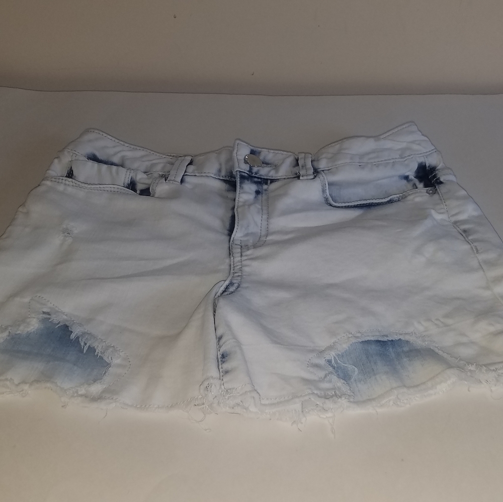 Calvin Klein Jean shorts. Acid wash. - Picture 2 of 7